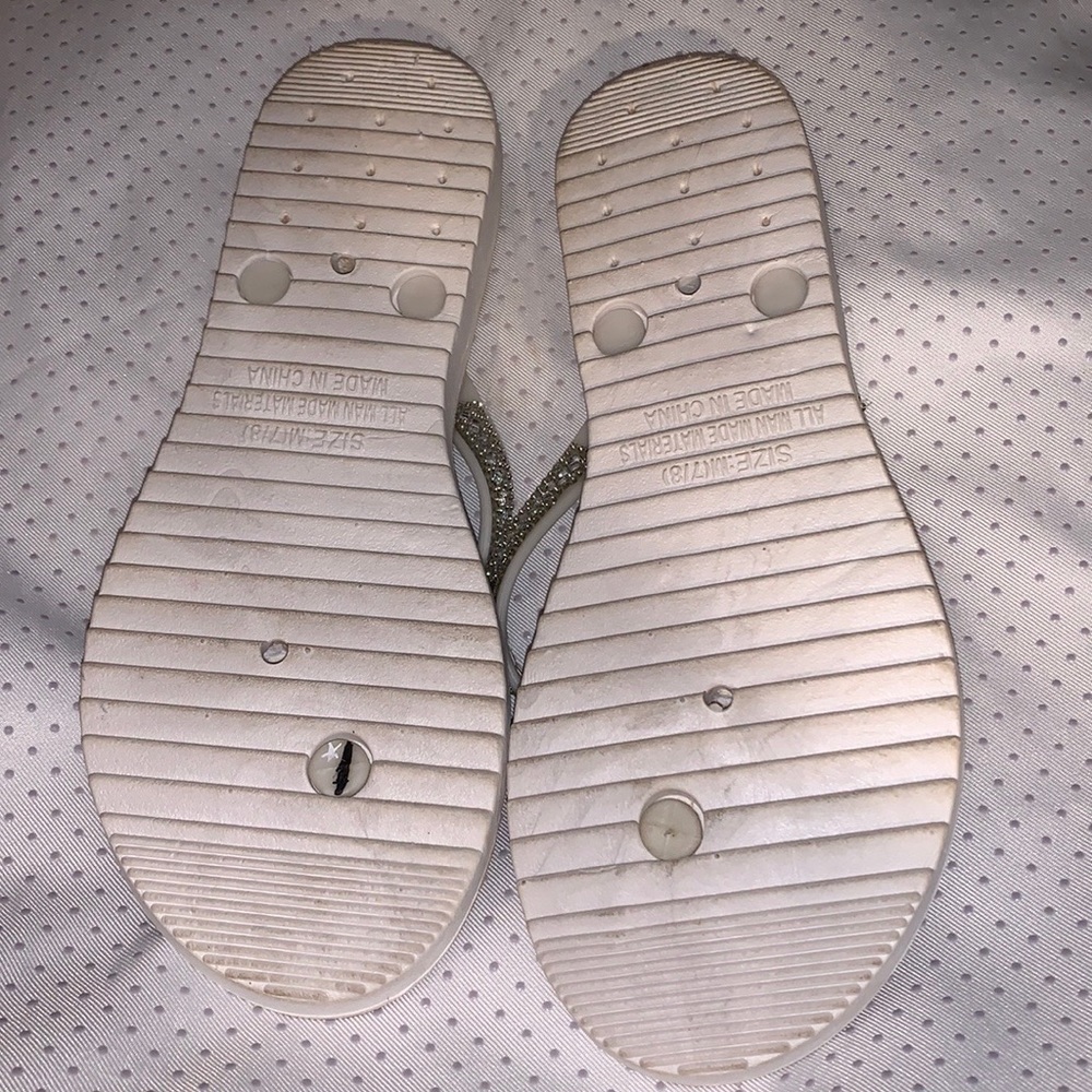 Sparkly white thong sandals size 7/8 - Picture 7 of 11